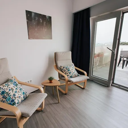 Penthouse Seaside B - Faraway *