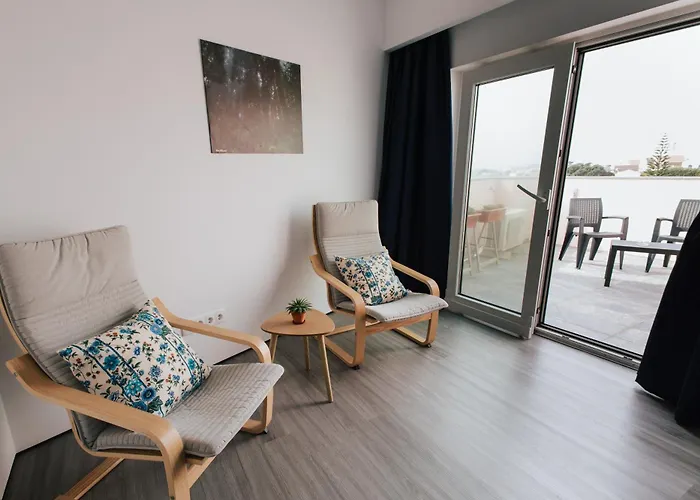 Penthouse Seaside B - Faraway *